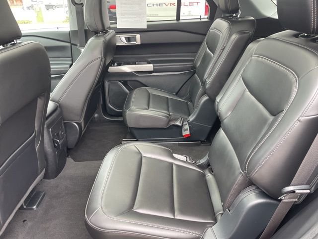 Used 2024 Gray Metallic Ford XLT image 33