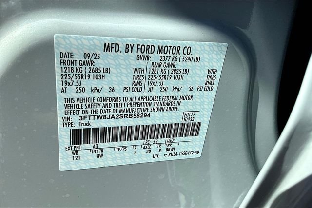 New 2025 Space White Metallic Ford XLT image 13