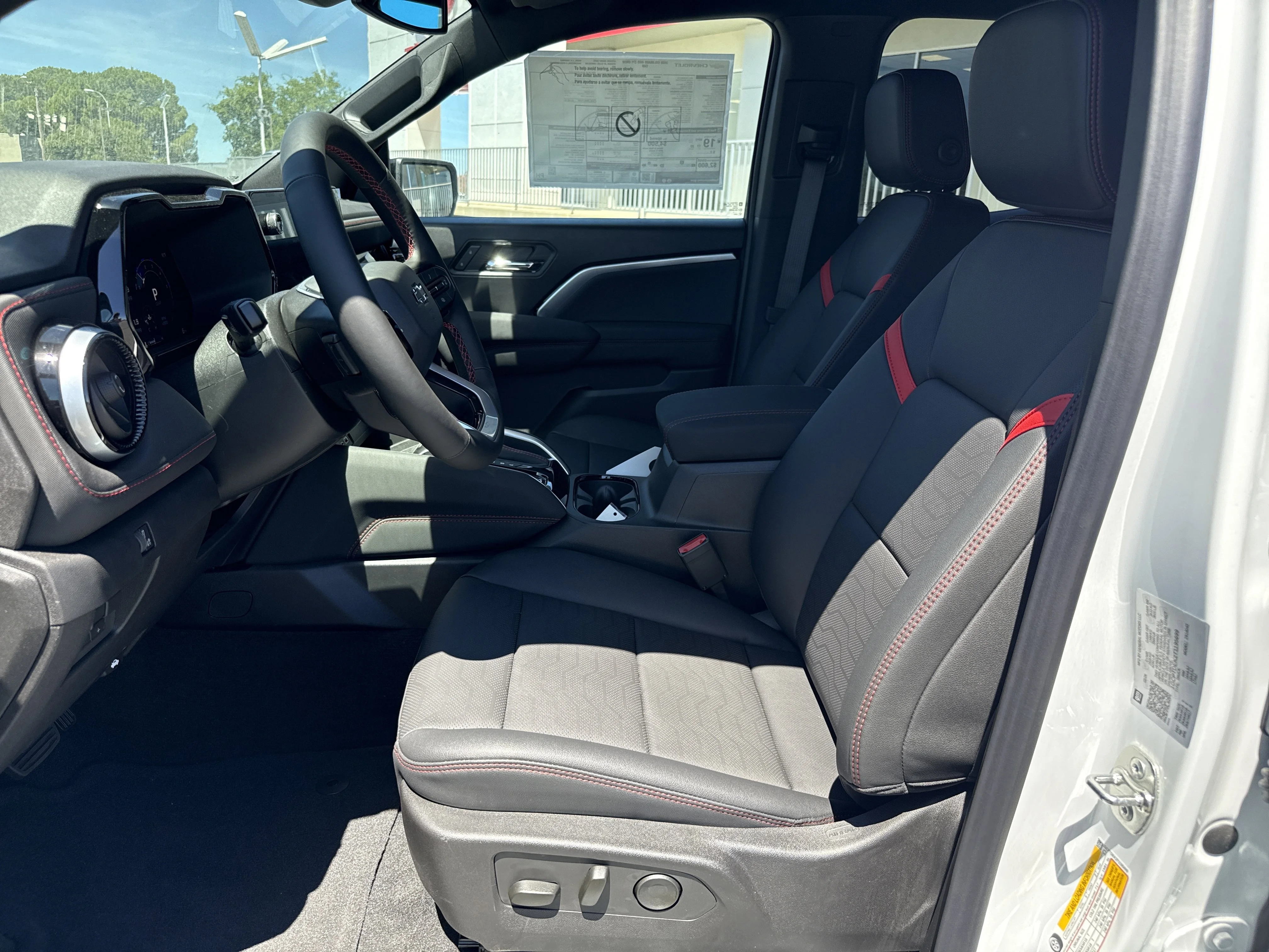 New 2026 Summit White Chevrolet Z71 image 10