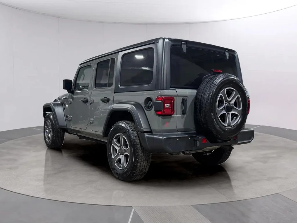 Used 2021 Sting-Gray Clearcoat Jeep Unlimited Sport S image 5