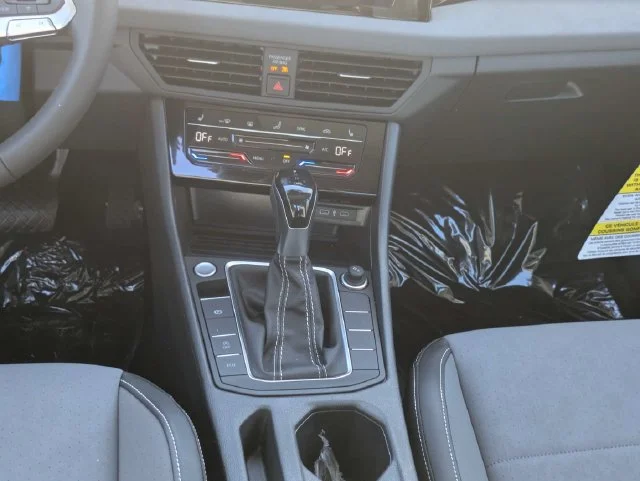 New 2027 Platinum Gray Metallic Volkswagen 1.5T SE image 19