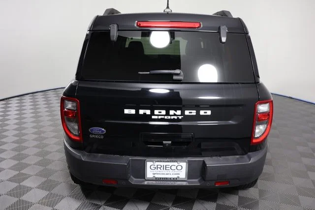 Used 2023 Black Ford Outer Banks image 7