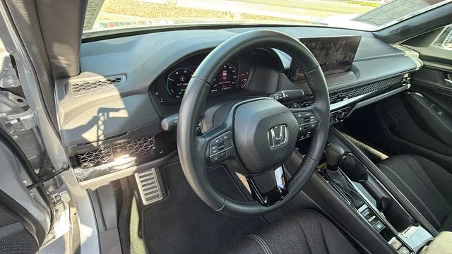 2025 Honda Accord Hybrid Sport - Photo 31