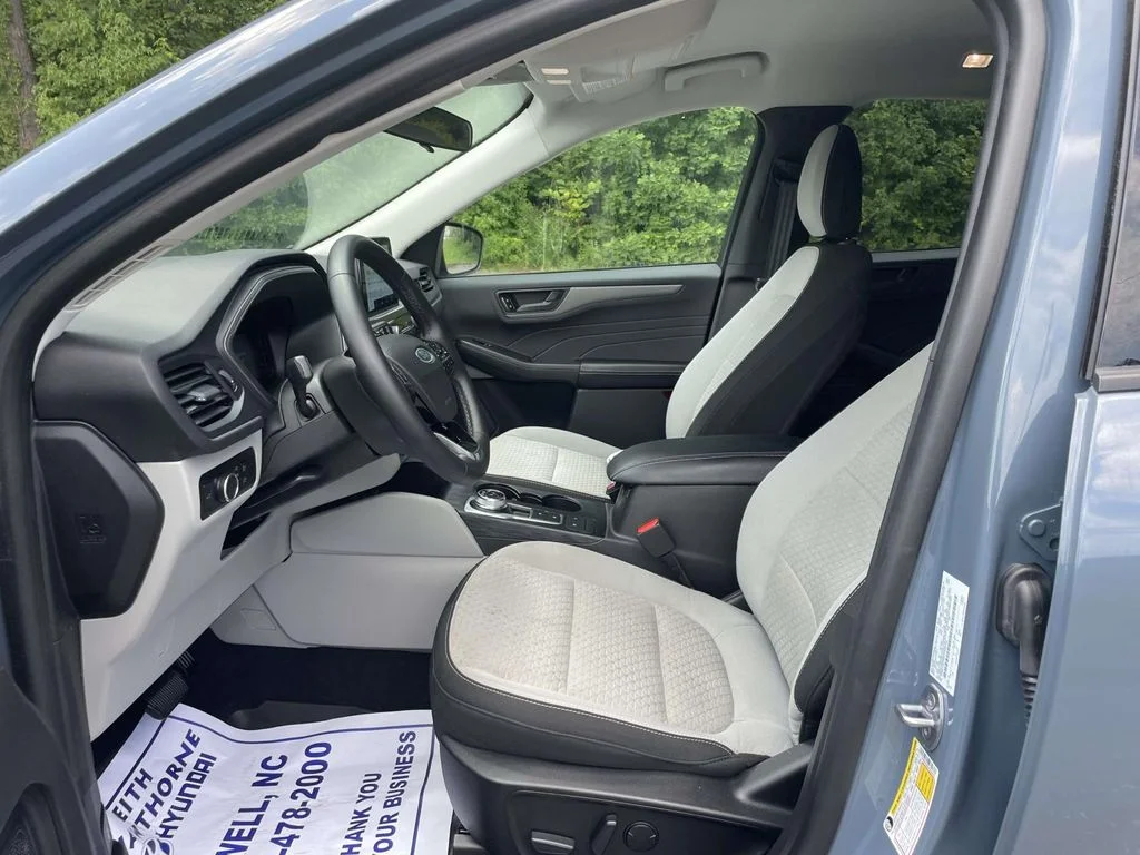 Used 2023 Blue Ford Active image 16
