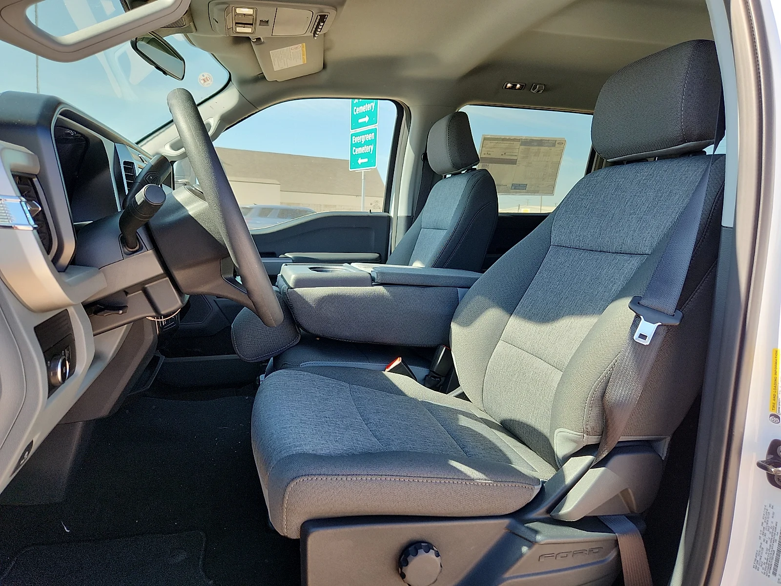 New 2026 Oxford White Ford F-250® XL image 17