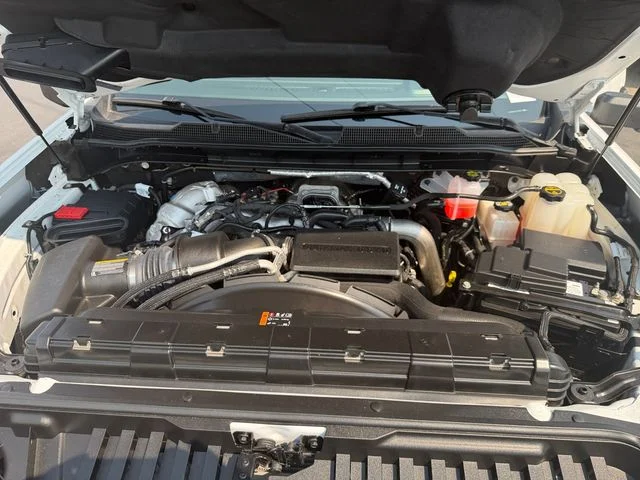 Used 2024 White Chevrolet ZR2 image 23