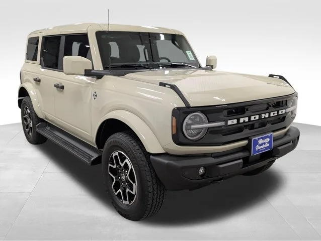 New 2026 Desert Sand Ford Outer Banks® image 50
