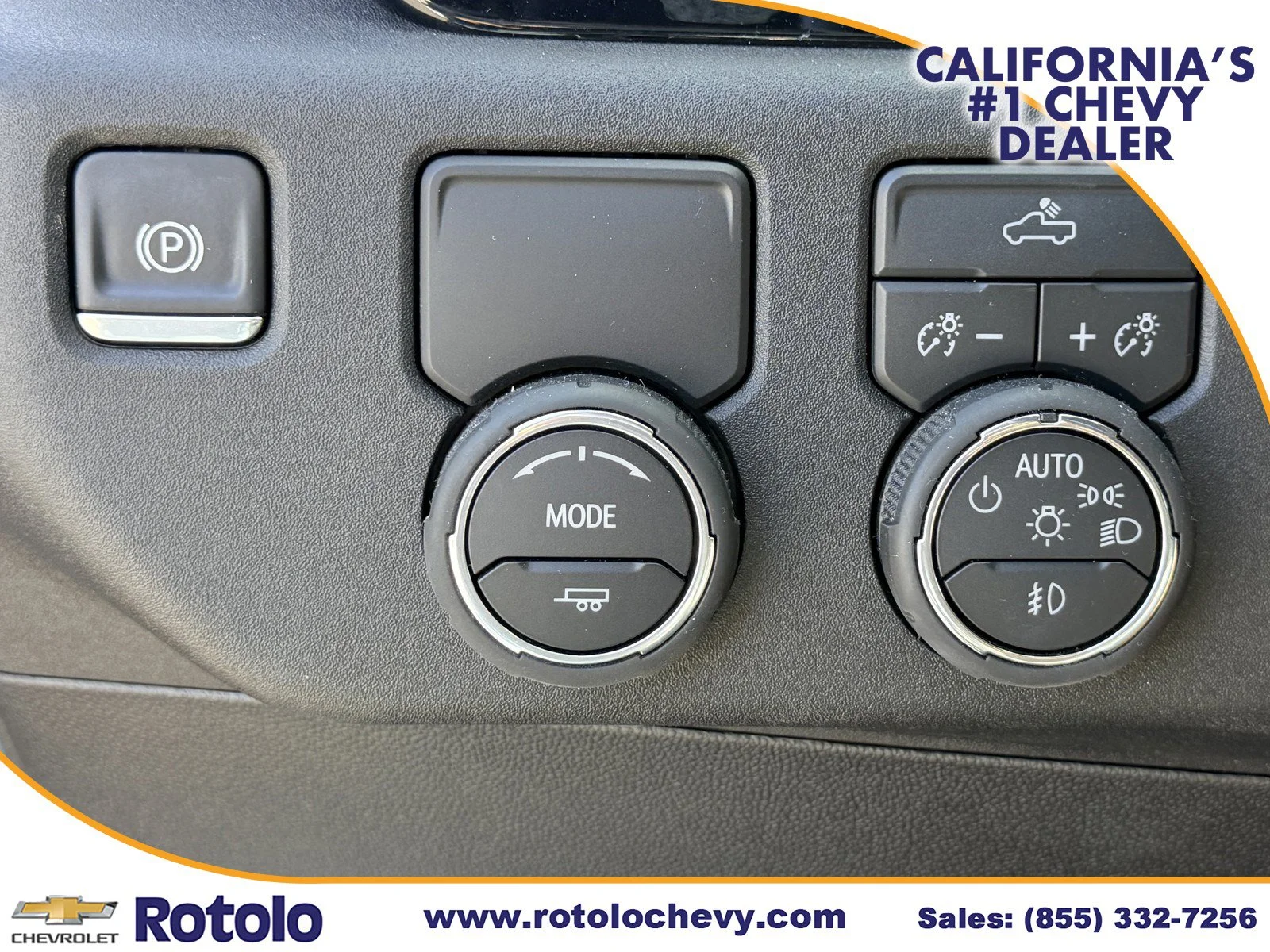 Used 2026 Summit White Chevrolet RST image 18