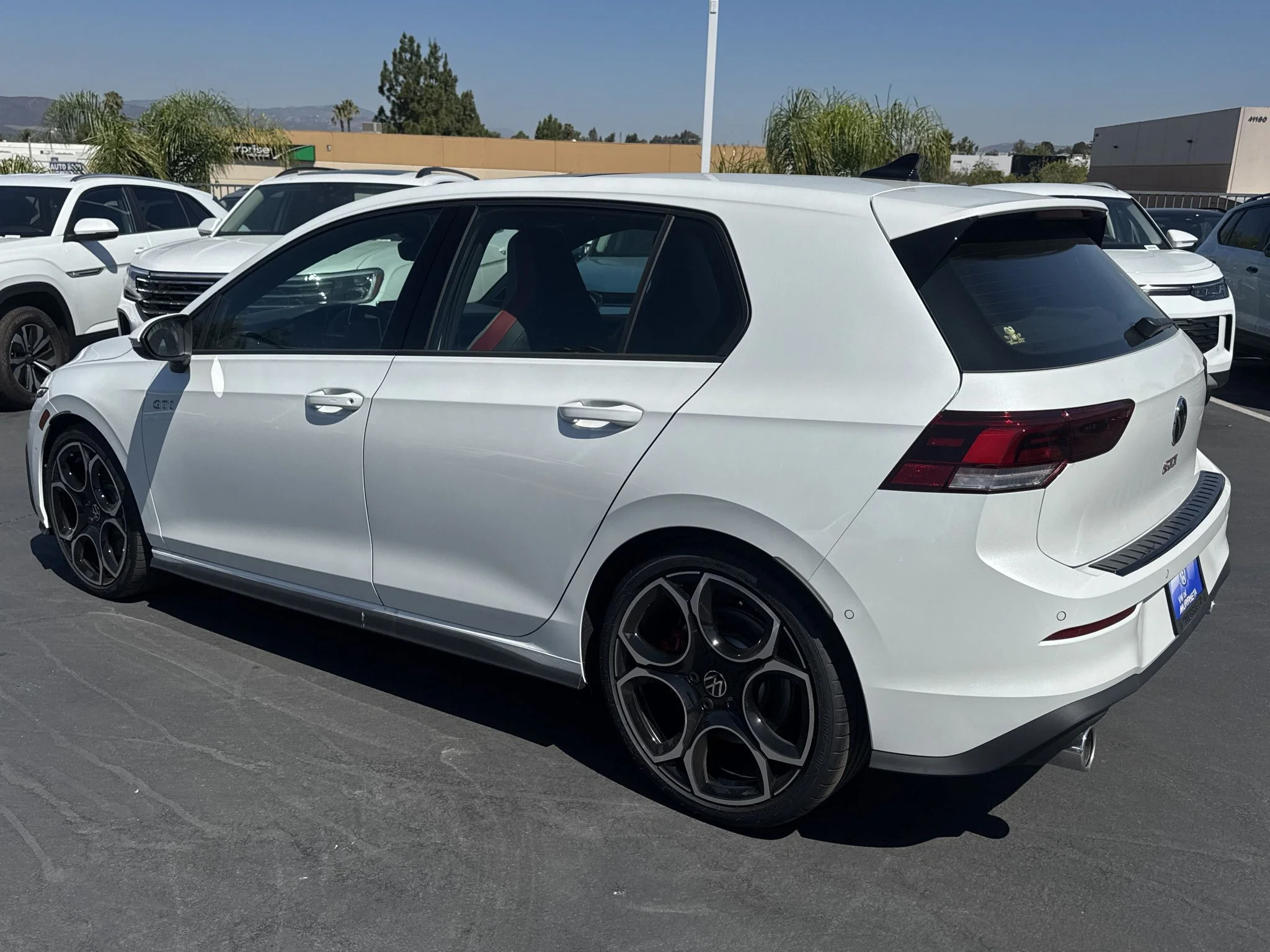 New 2026 Opal White Pearl Volkswagen Autobahn image 6