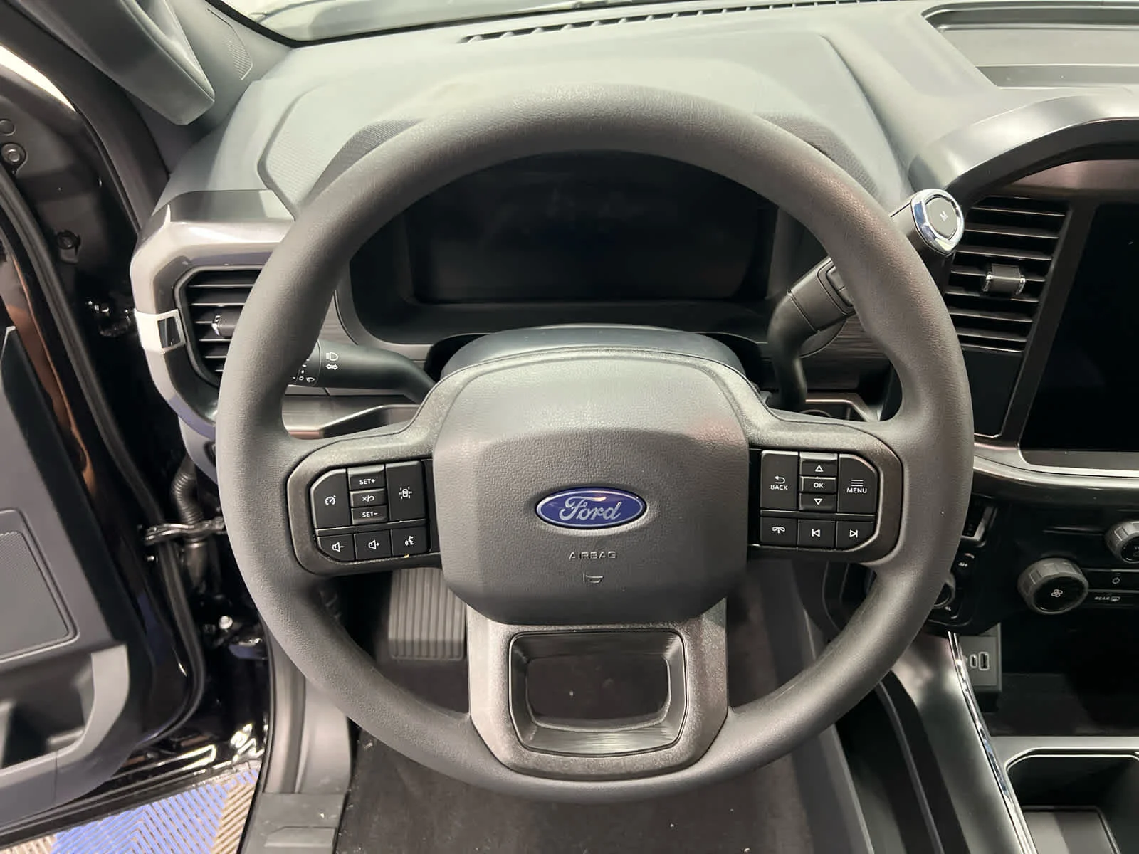 New 2026 Agate Black Metallic Ford STX 4WD Supercrew 5.5 Box image 14