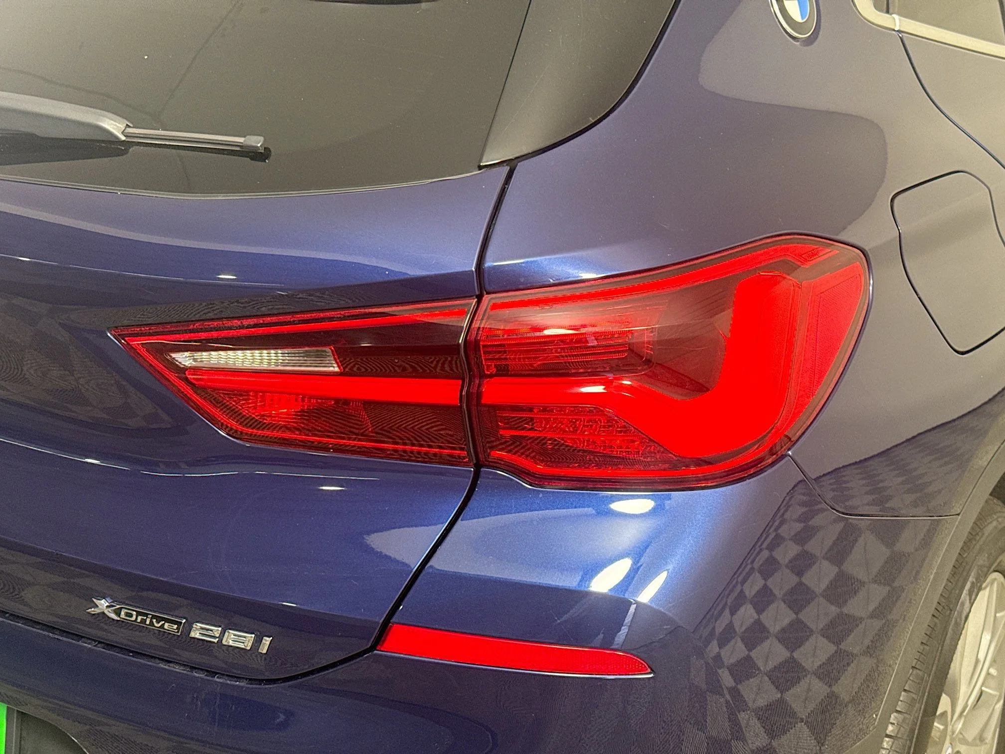Used 2020 Mediterranean Blue Metallic BMW xDrive28i image 30
