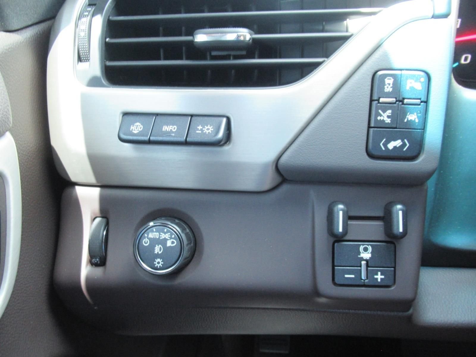 Used 2019  GMC Denali image 25
