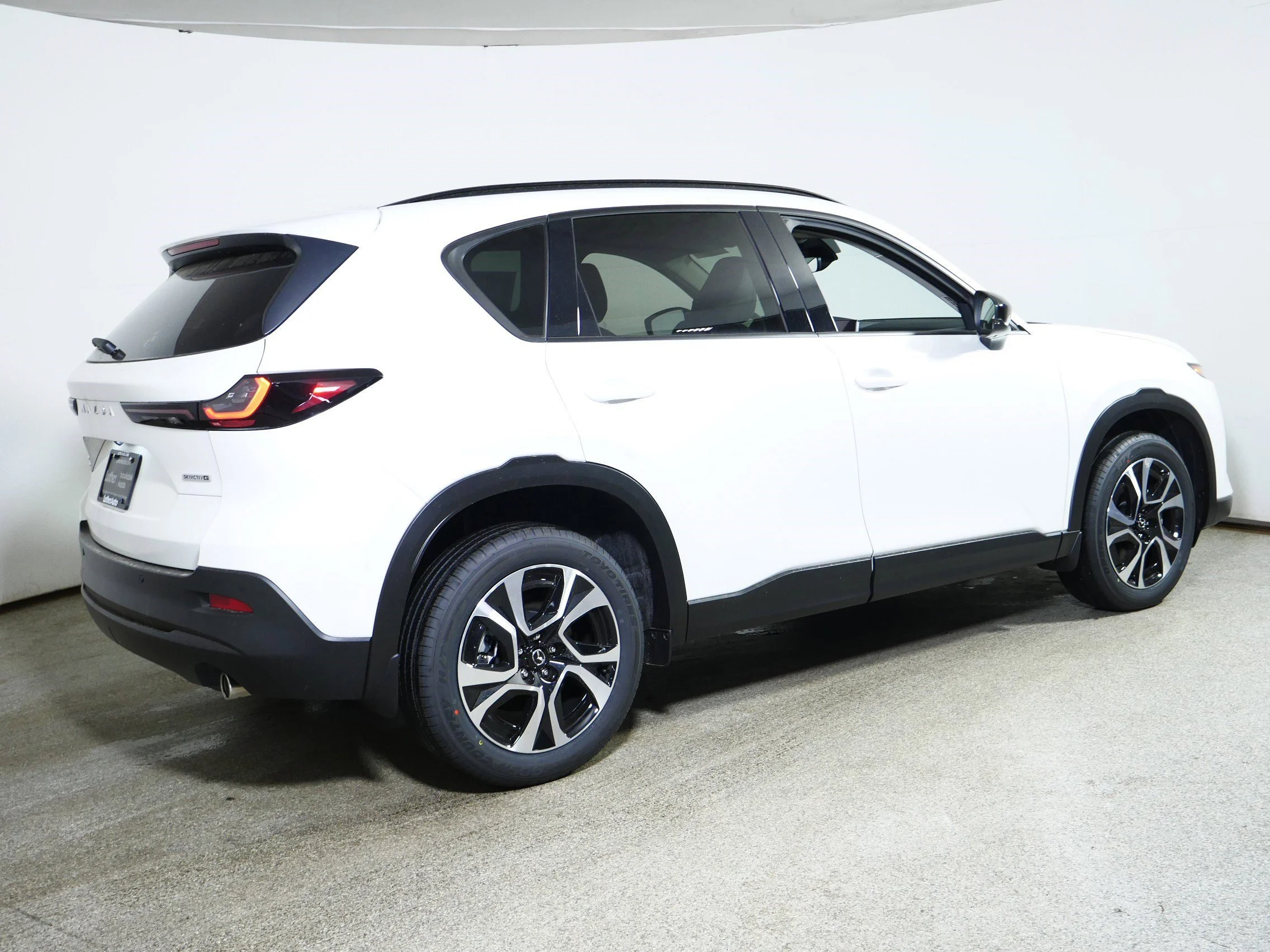 New 2026 Rhodium White Metallic Mazda 2.5 S Preferred image 2