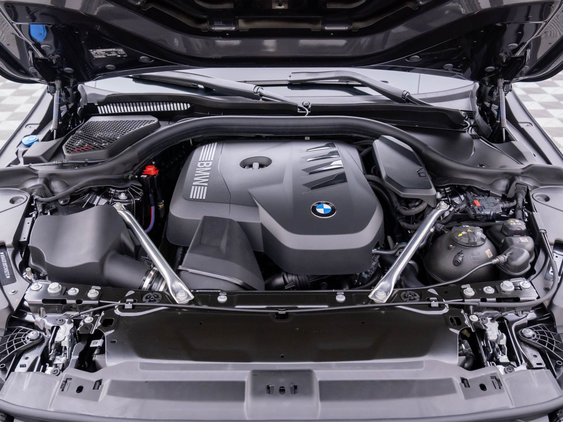 New 2026 Dark Graphite Metallic BMW 530i xDrive image 29