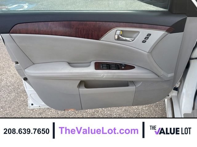 Used 2011 White Toyota Limited image 19