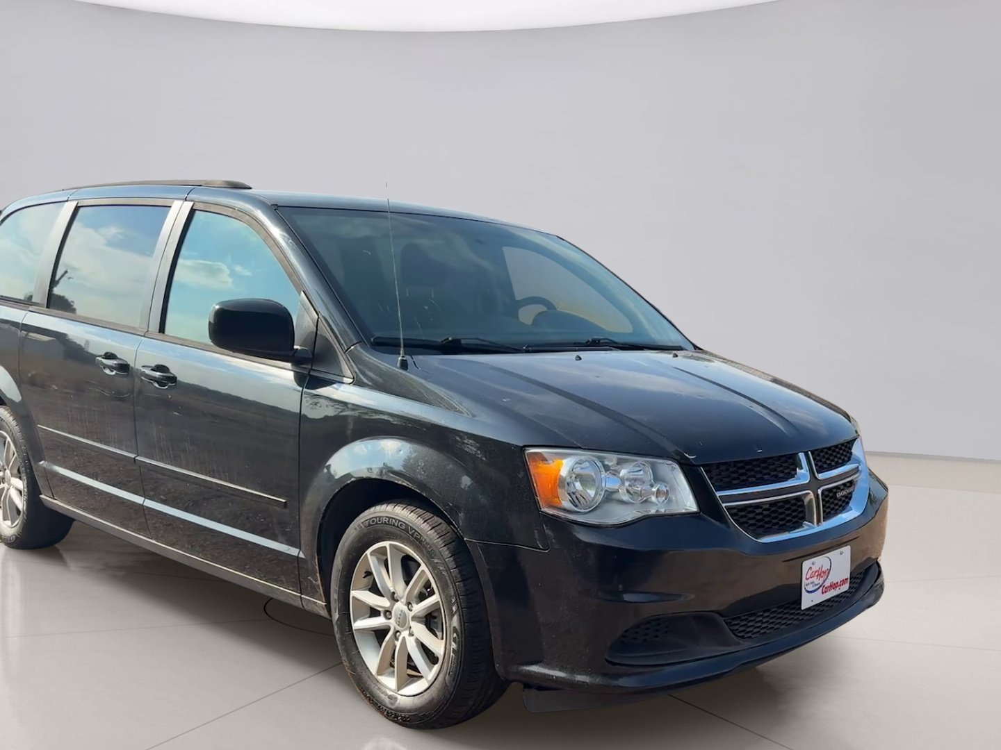 Used 2016 Black Dodge SXT image 7