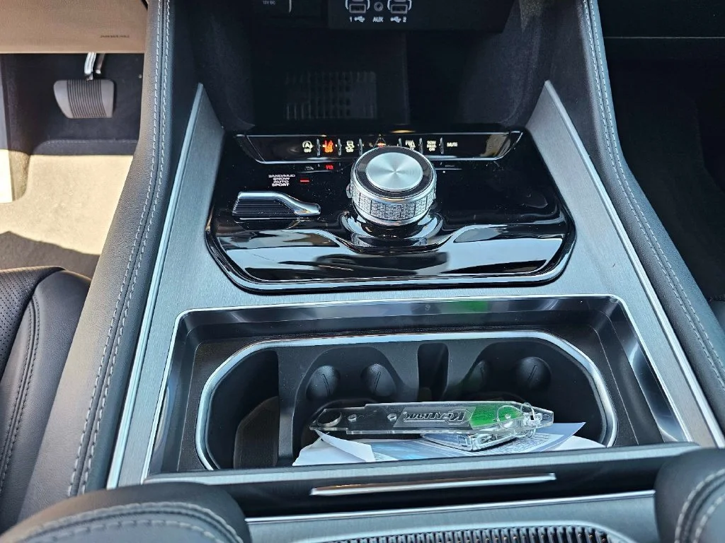 New 2026 Ghost Exterior Paint Jeep Limited Altitude image 26