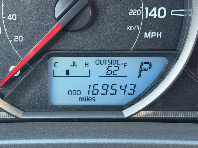 Used 2013 Spruce Mica Toyota XLE image 4