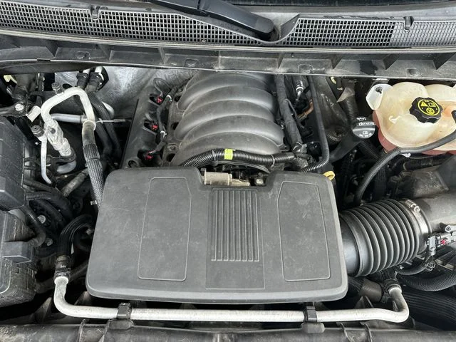 Used 2020 Gray Chevrolet Custom image 26