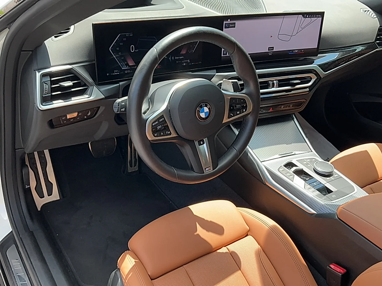 Used 2024  BMW i image 8