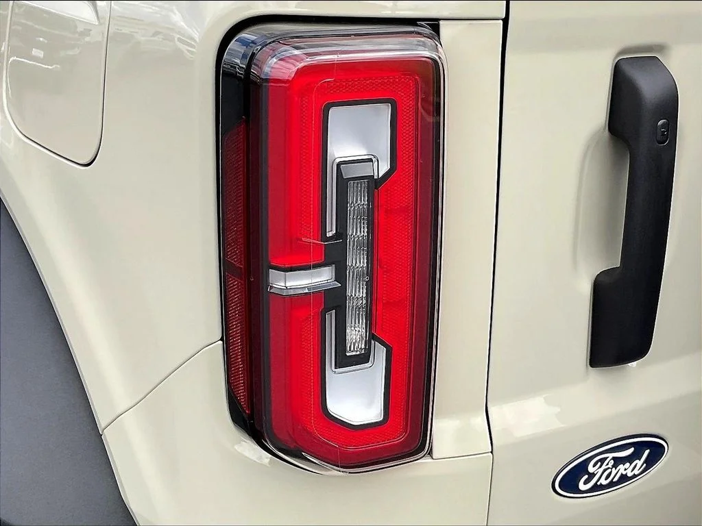 New 2026 Desert Sand Ford Outer Banks® image 28