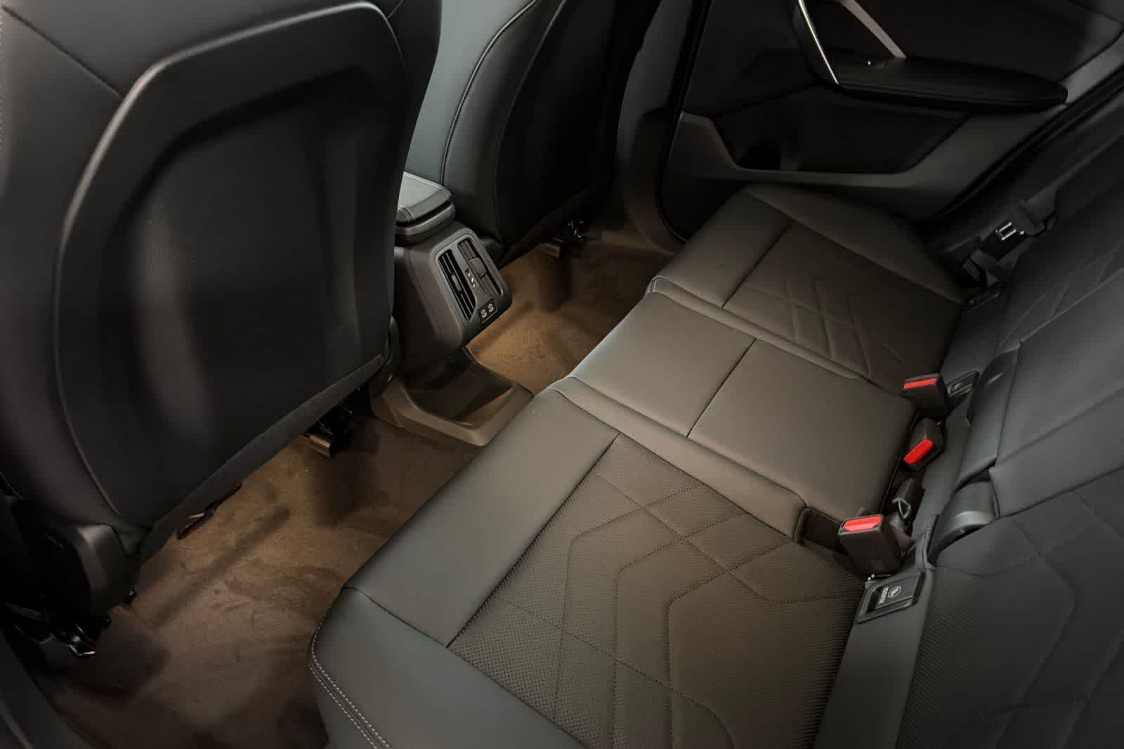New 2026 Storm Bay Metallic BMW xDrive28i image 4