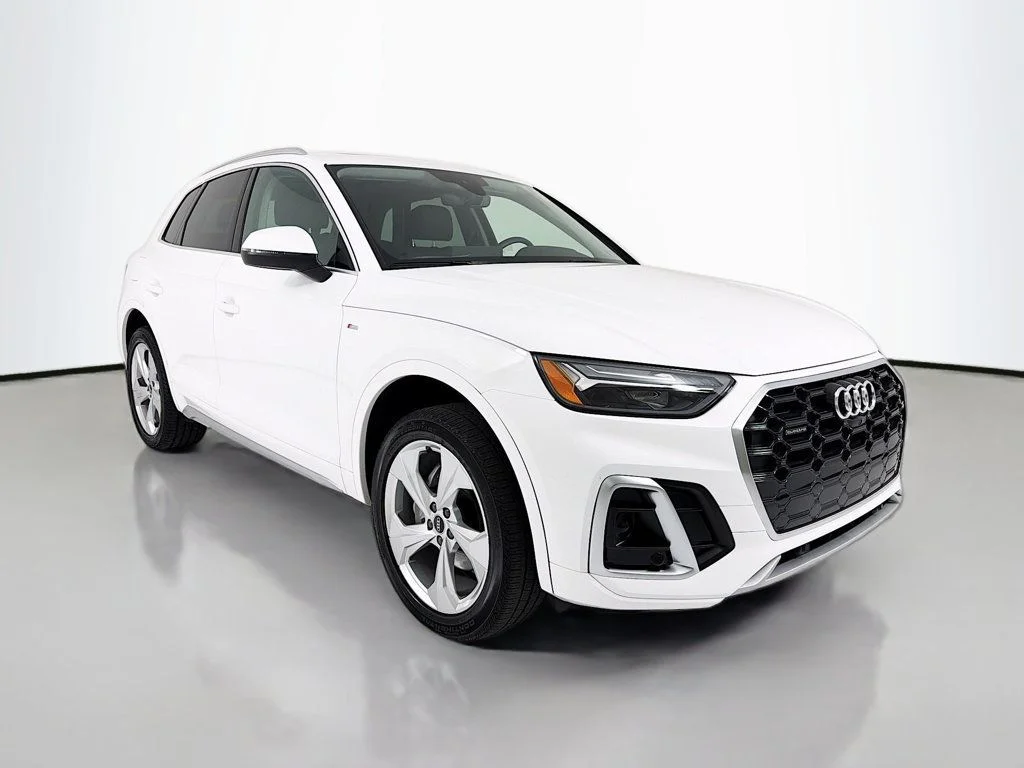 2023 Audi Q5 45 Premium Plus's photo