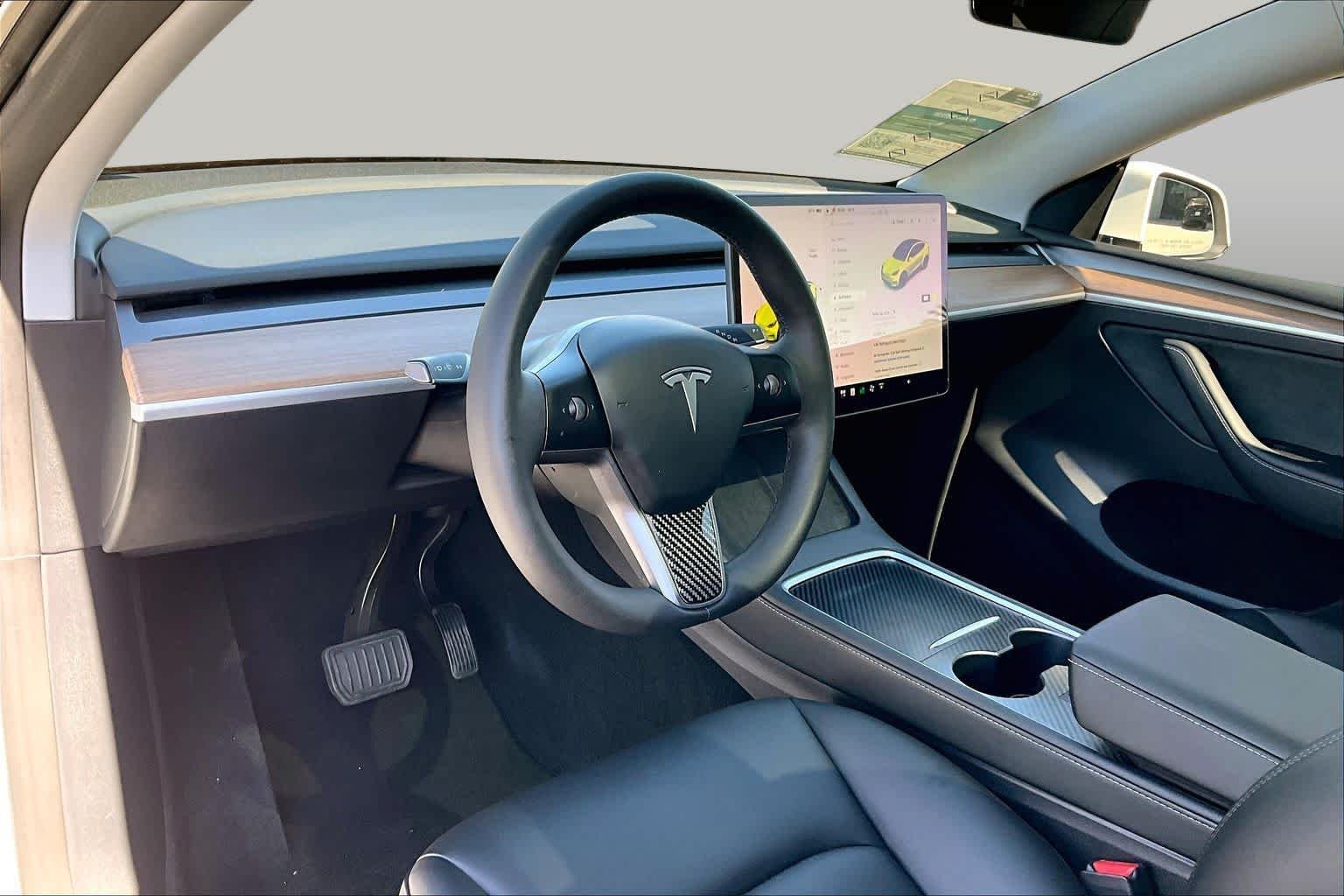 Used 2023 Midnight Silver Metallic Tesla Long Range image 16