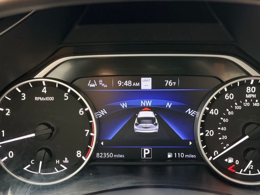 Used 2019 White Nissan Platinum image 36