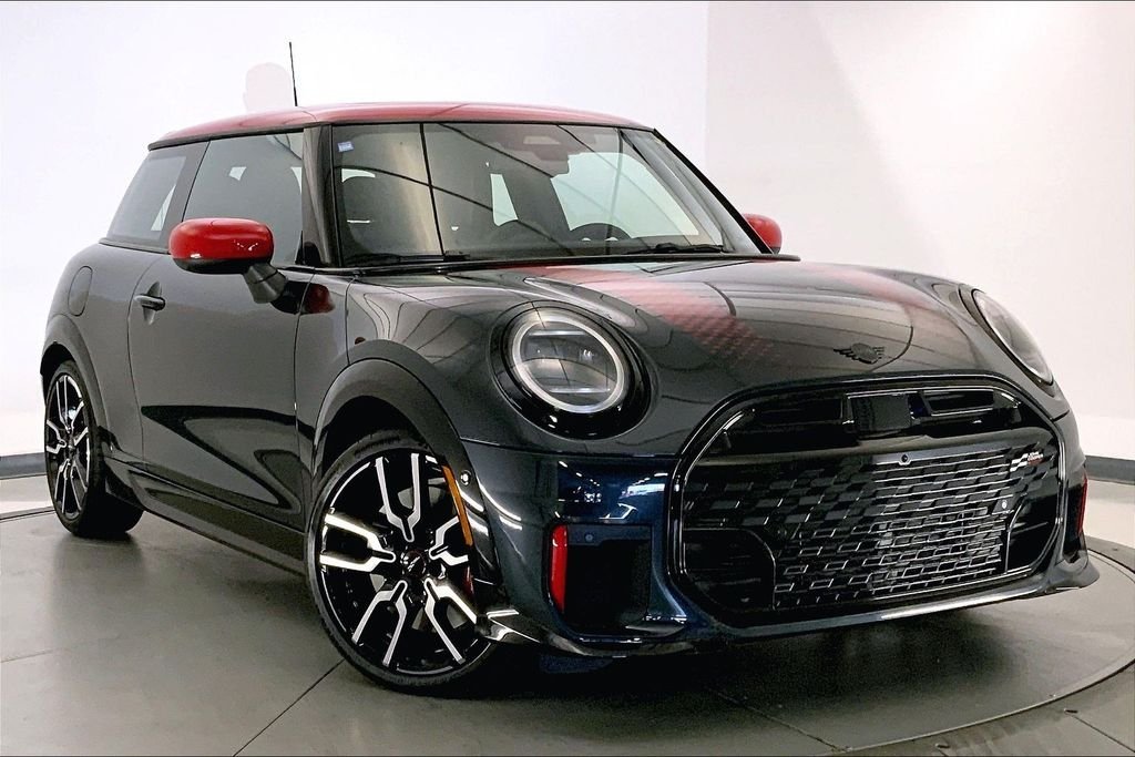 2025 MINI Hardtop John Cooper Works's photo