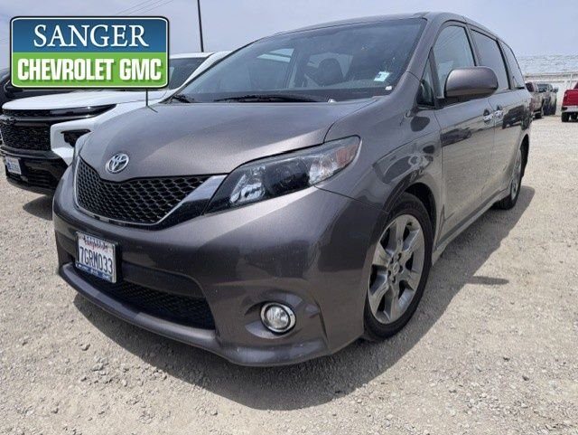 2014 Toyota Sienna SE V6 8-Passenger's photo