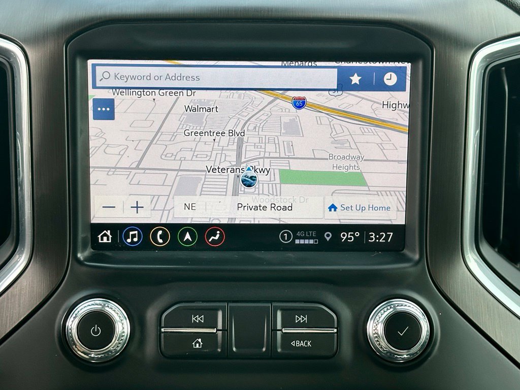 Used 2022 Black GMC AT4 image 30