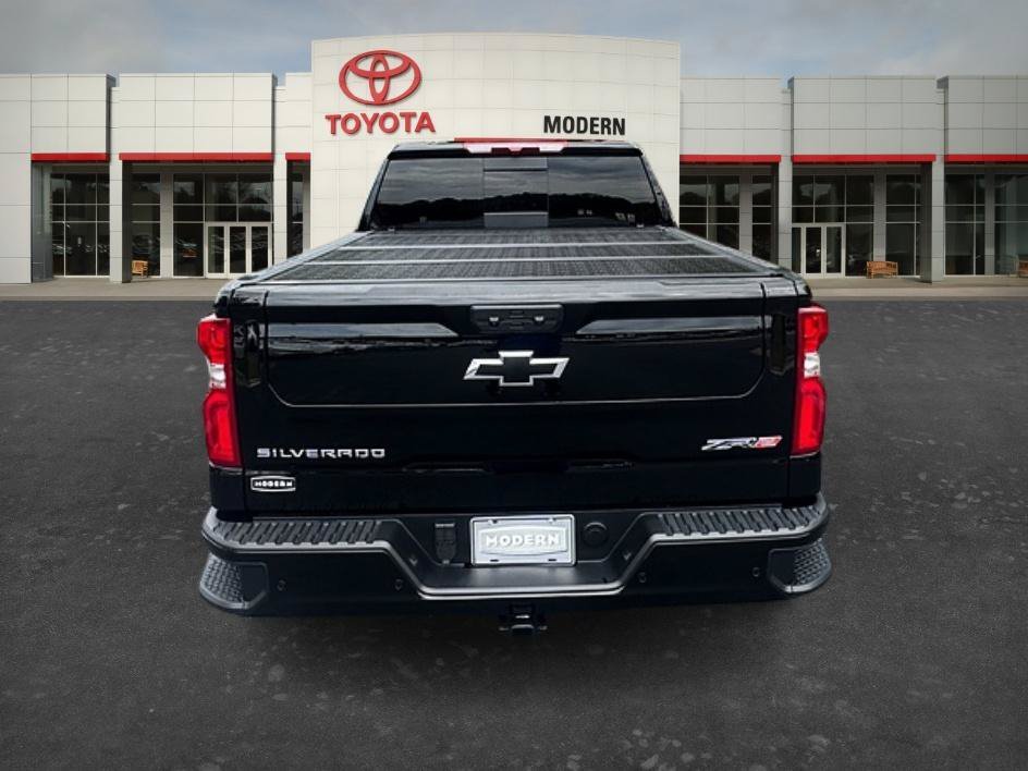 Used 2025 Black Chevrolet ZR2 image 23