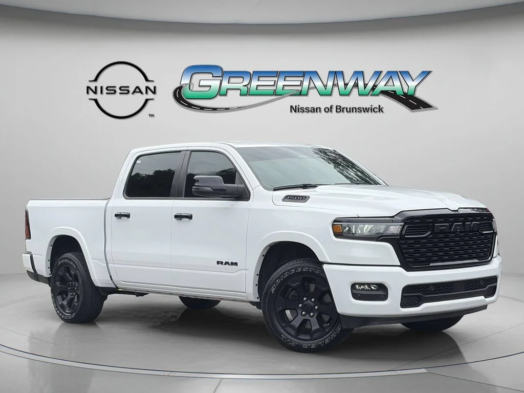 Used 2025 White Ram Big Horn/Lone Star image 1