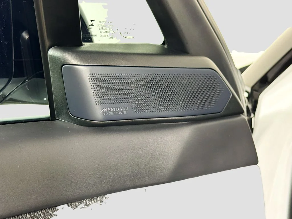 Certified Used 2025 White Land Rover SE image 19