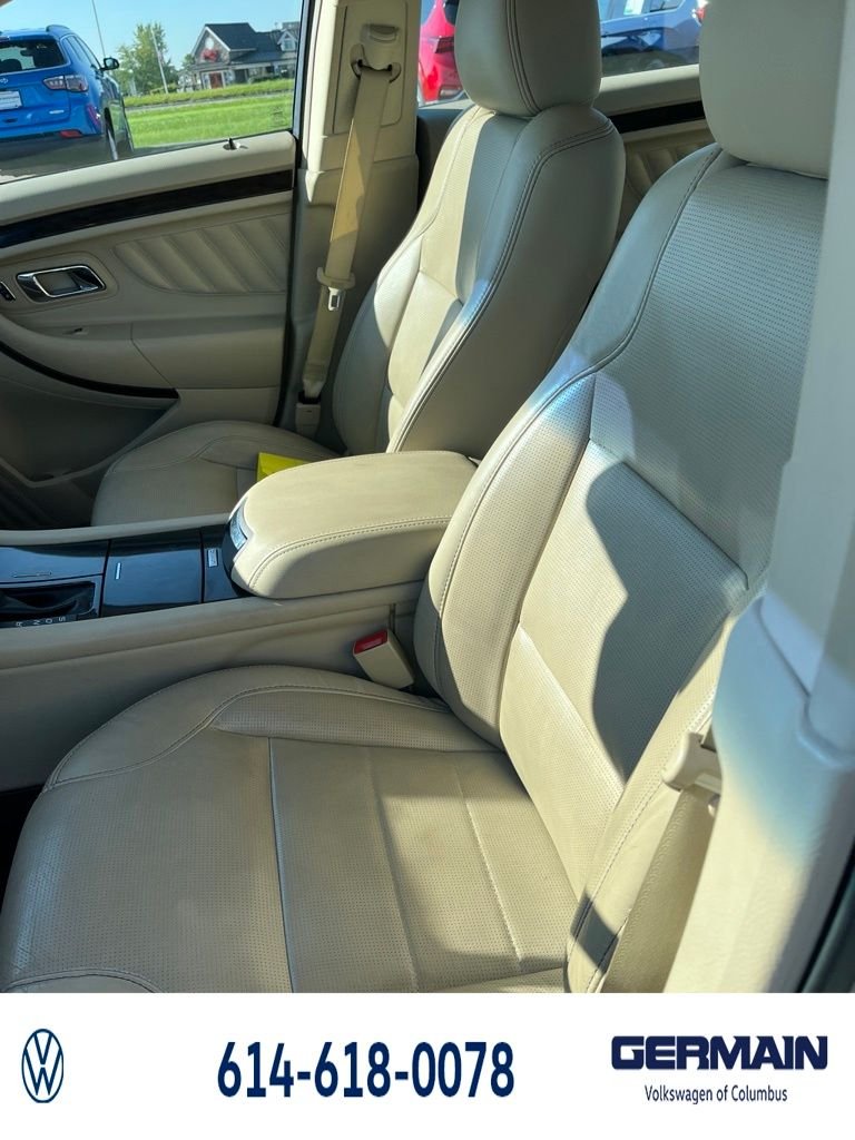 Used 2018 Gold Ford Limited image 26