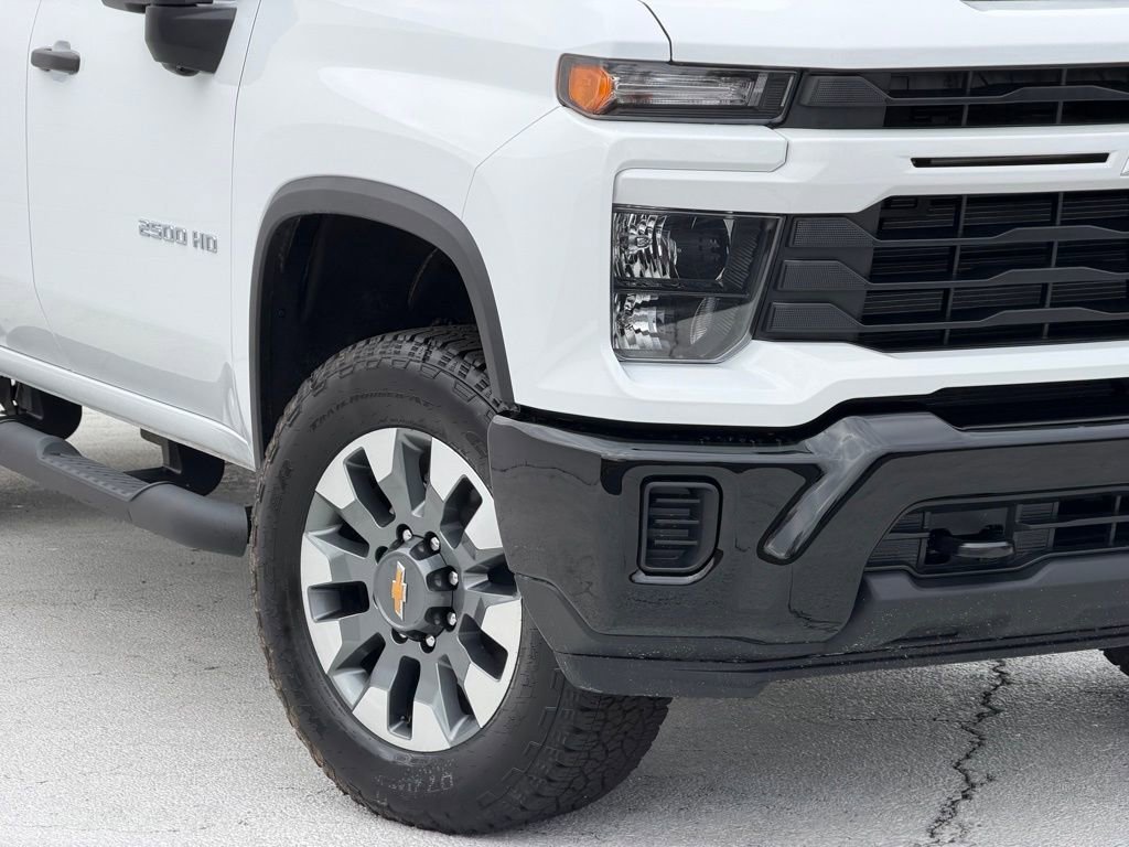 2026 Chevrolet Silverado 2500 HD Custom - Photo 9