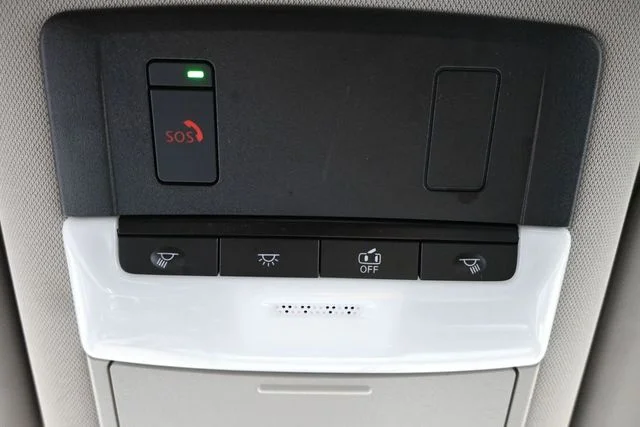 Used 2023 White Nissan SV image 28
