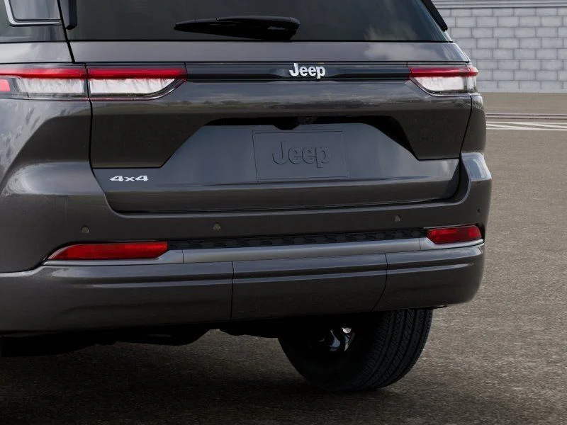 New 2026 Baltic Gray Metallic Clear-Coat Exterior Paint Jeep Limited Reserve image 13
