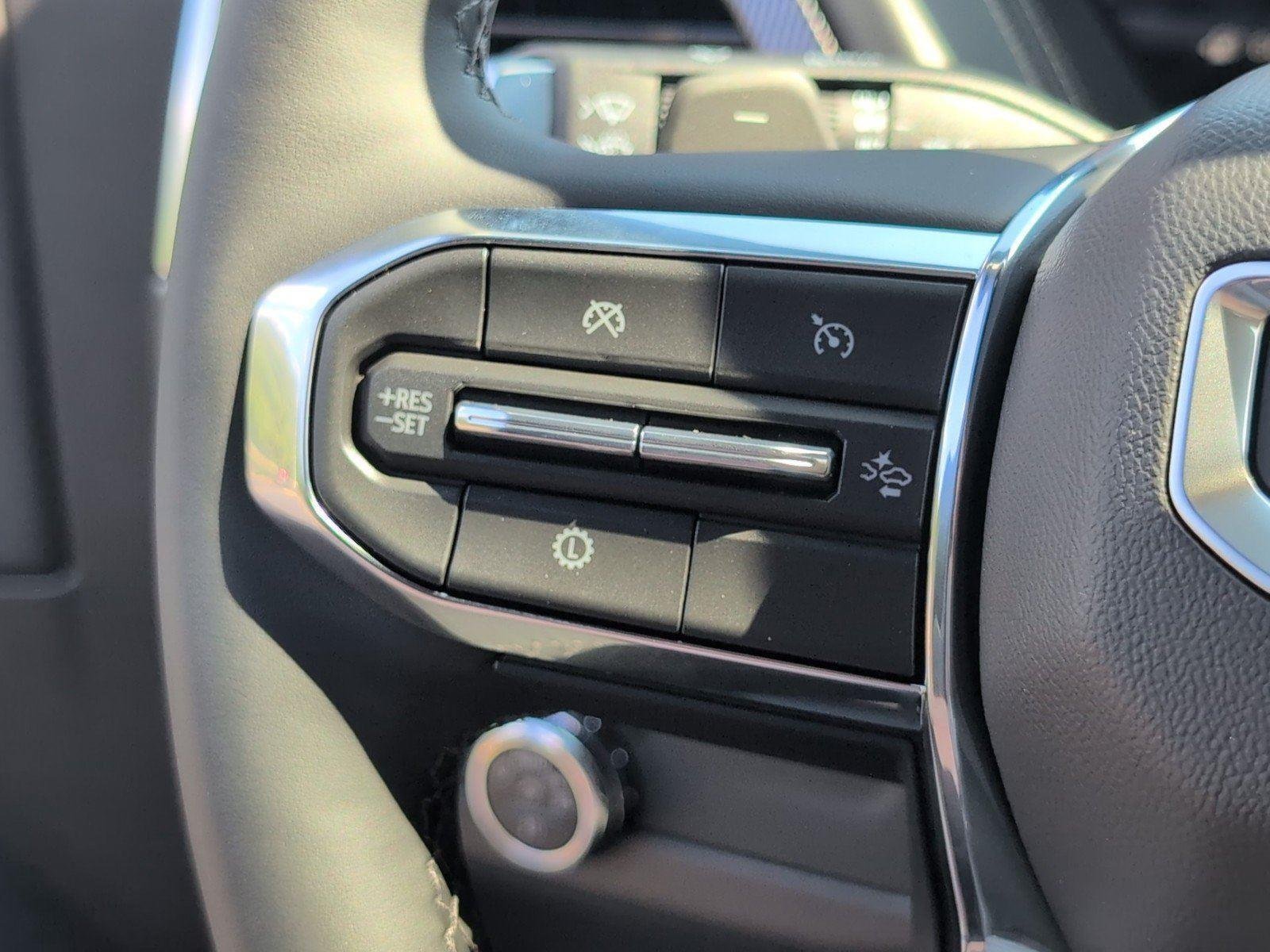 New 2026 Sterling Metallic GMC Elevation image 31