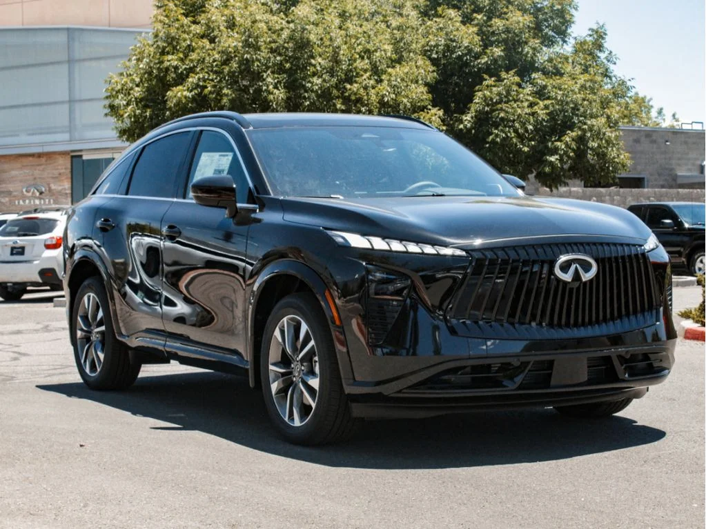 New 2027 BLACK OBSIDIAN INFINITI Luxe AWD image 3