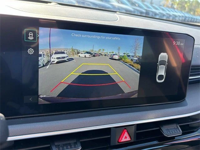 2025 Kia K5 LXS - Photo 22