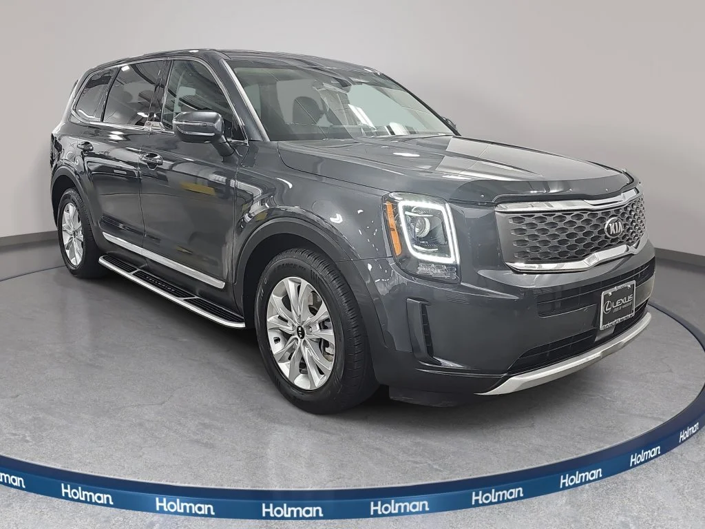 Used 2021 Gray Kia LX image 4