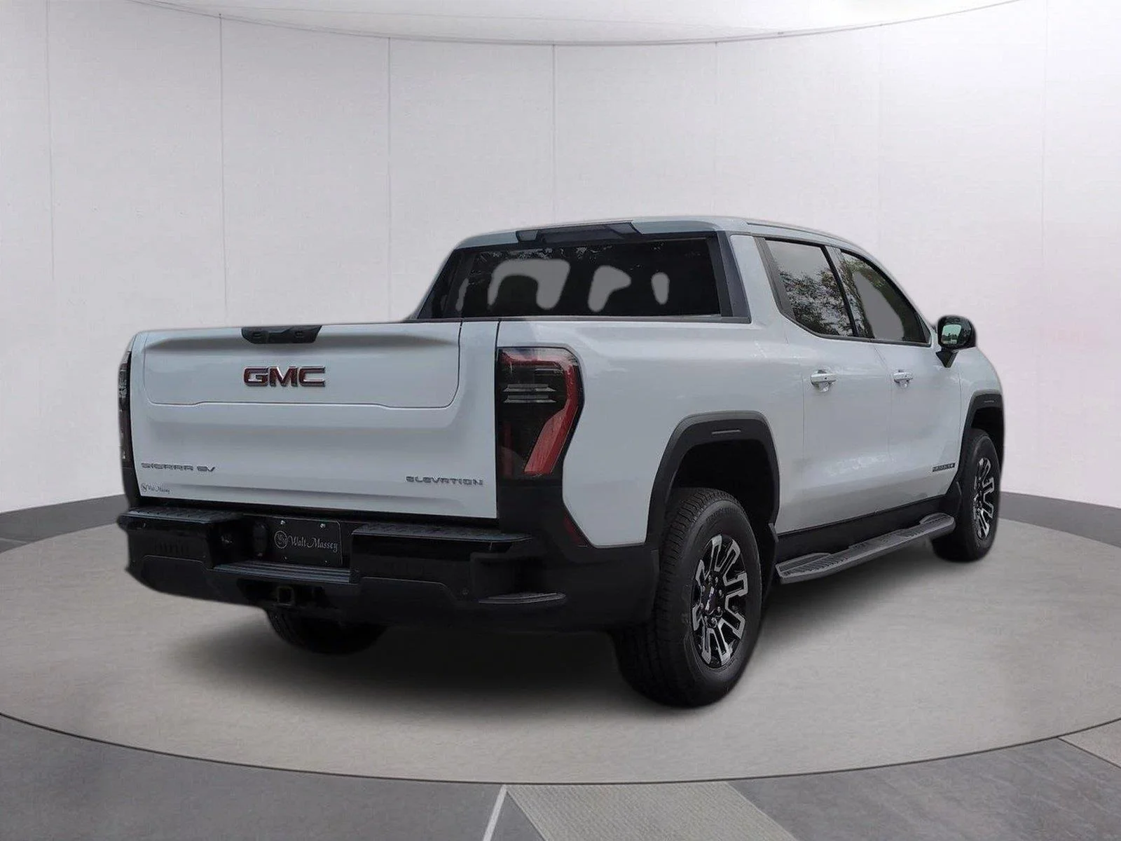New 2026 Summit White GMC Elevation Standard Range image 4