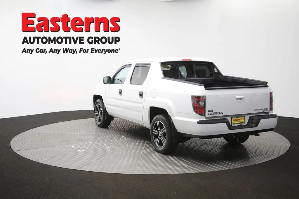 Used 2014 White Honda Sport image 63