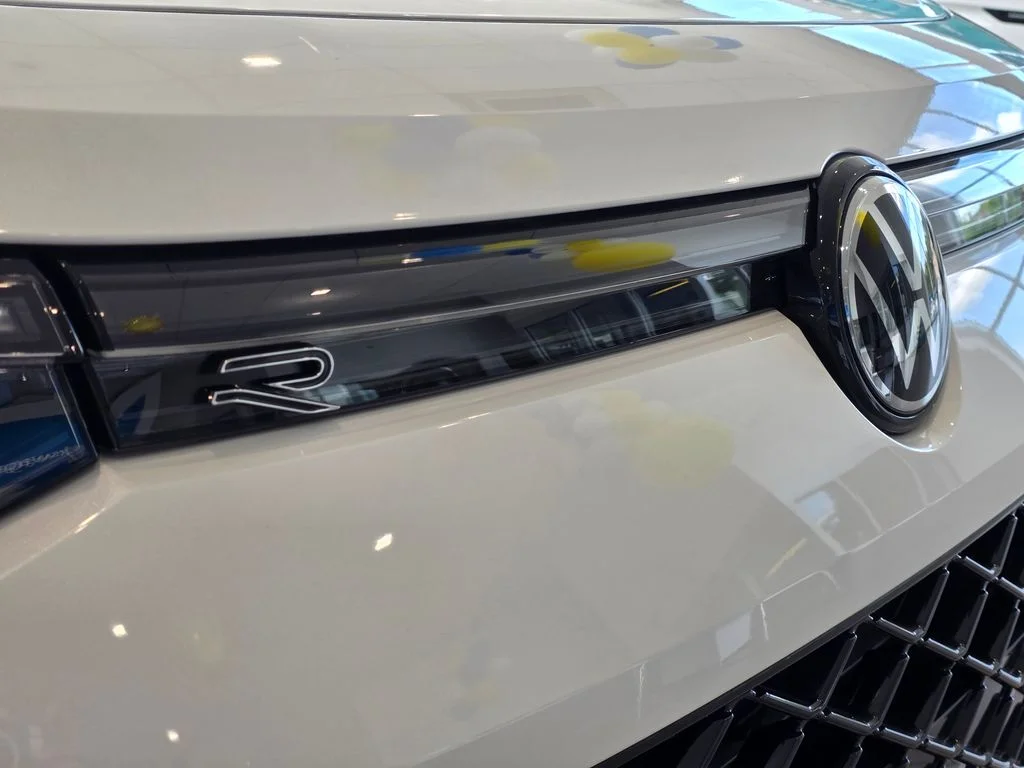 2026 Volkswagen Tiguan SE R-LINE BLACK - Photo 41