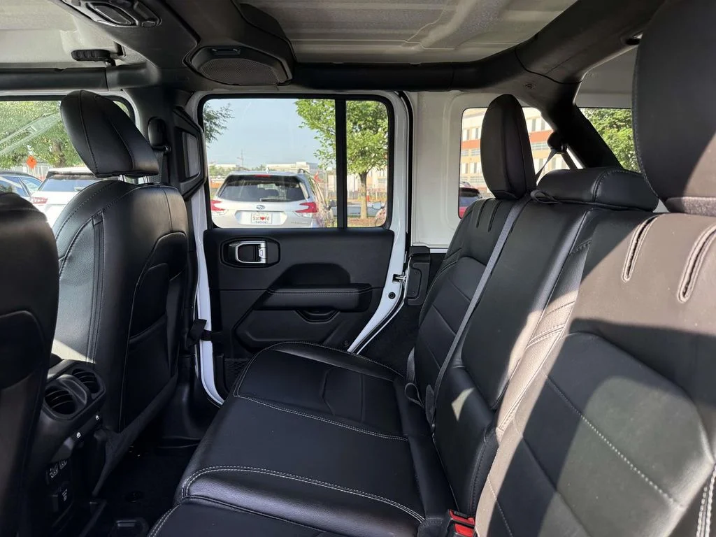 Used 2023 White Jeep Sahara 4xe image 17