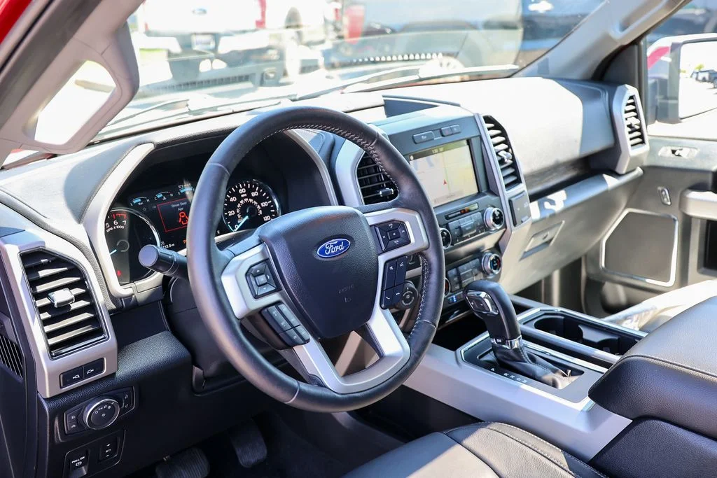 Used 2019 Red Ford Lariat image 39