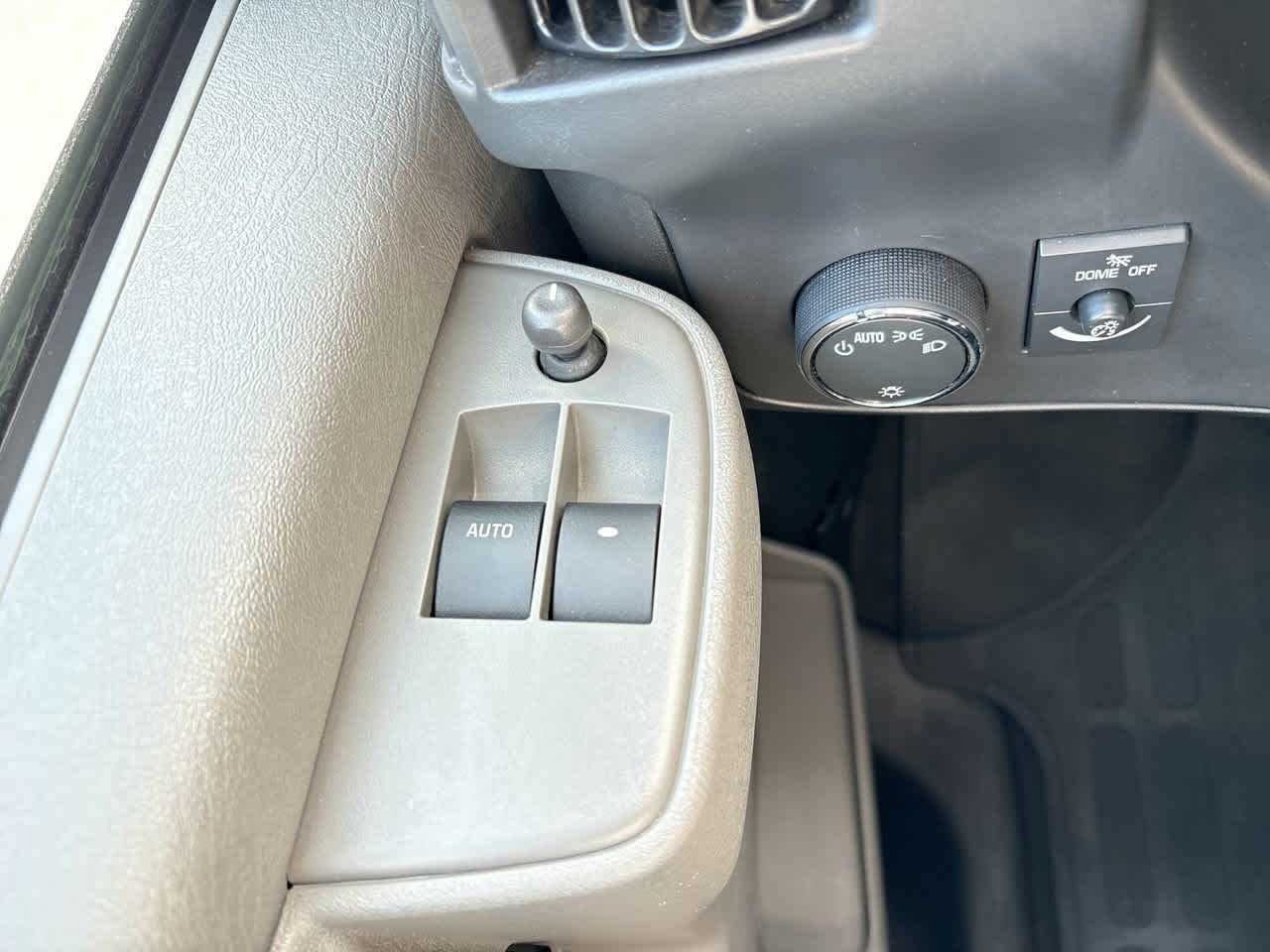 2025 Chevrolet Express Passenger LS - Photo 15