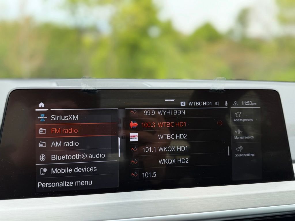 Used 2024 Gray BMW xDrive30i image 12